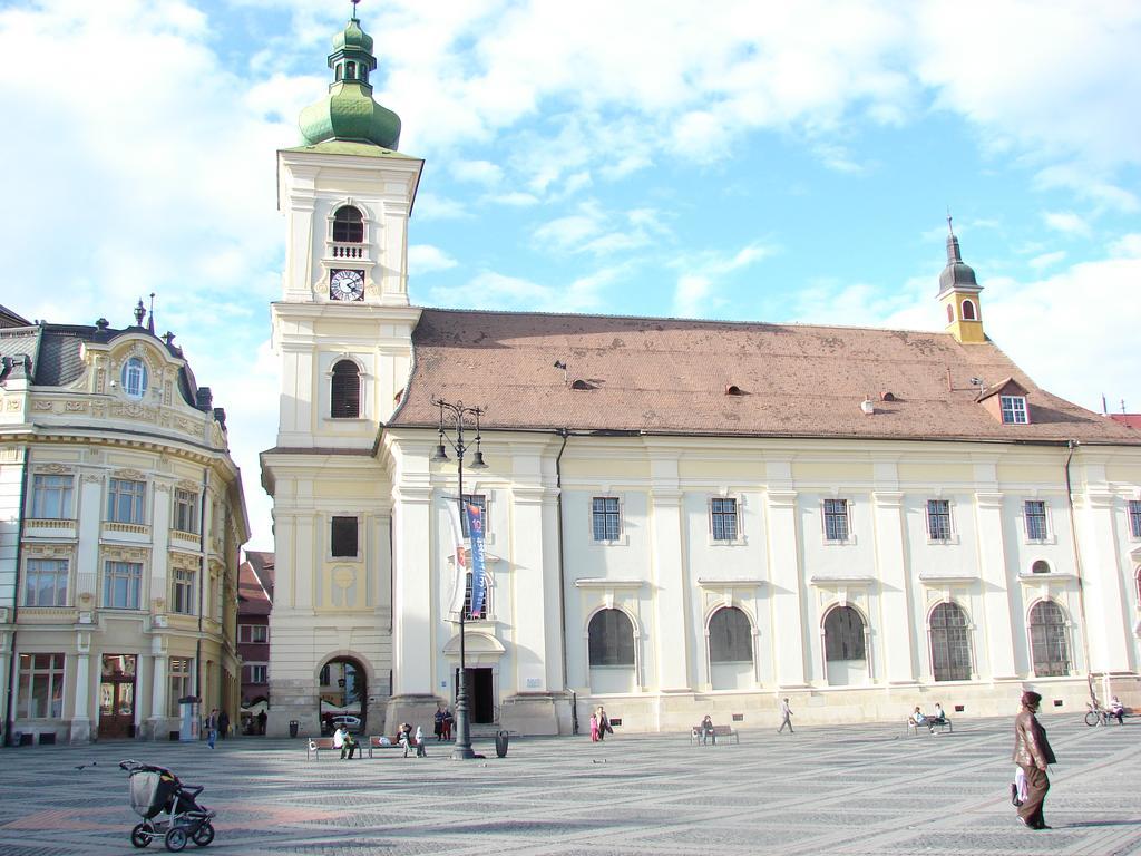Central City Ap Nagyszeben Kültér fotó